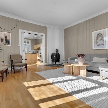 Lovely City Center Apartment With Amazing Views And Free Parking! Тромсе Екстер'єр фото